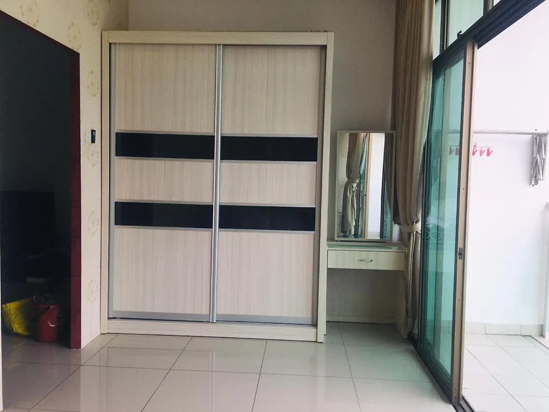 Cube8Teen Apartment Johor Bahru